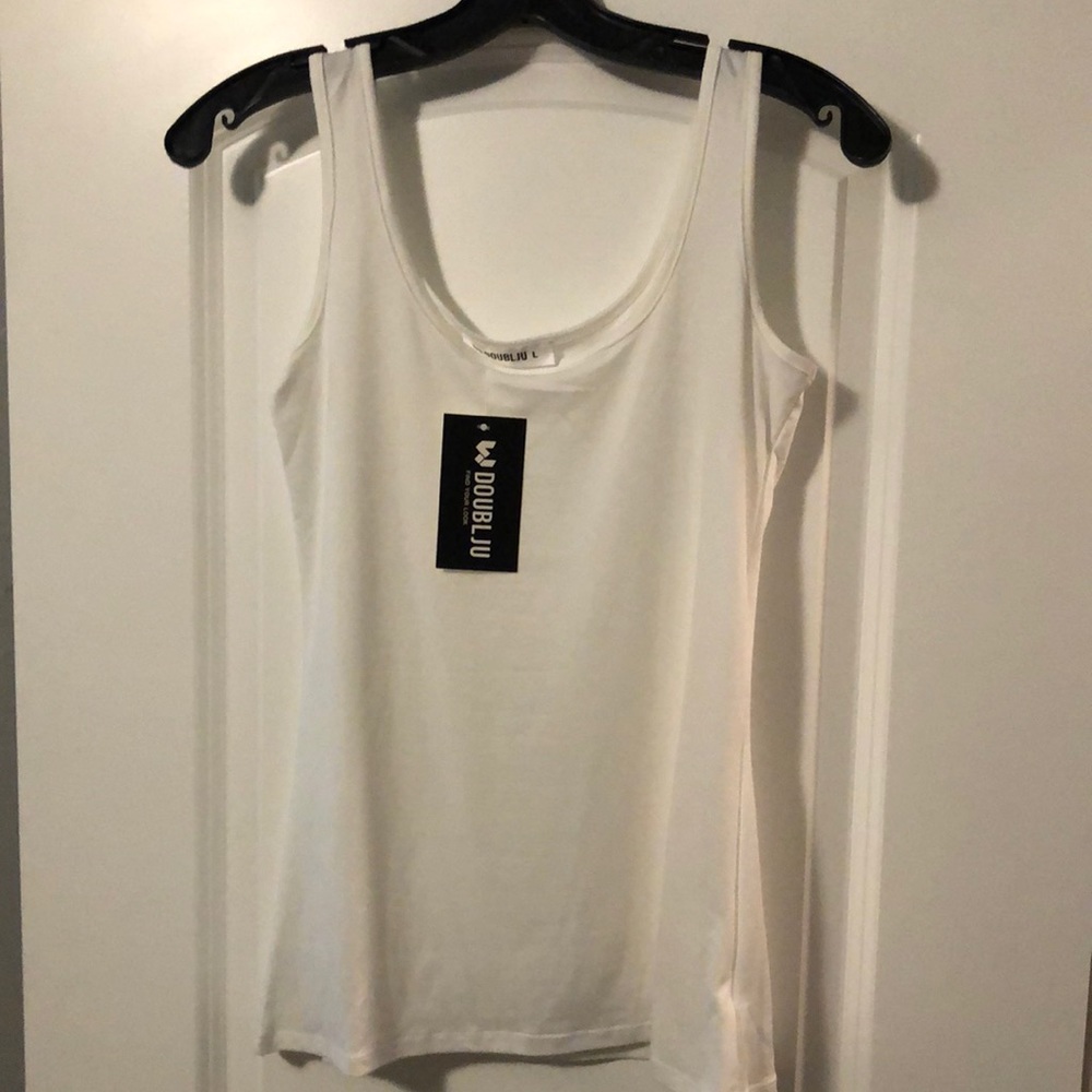 Women’s tank tops